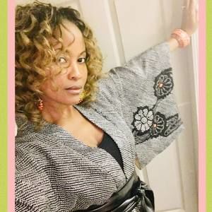 Meet your Posher, Vanessa